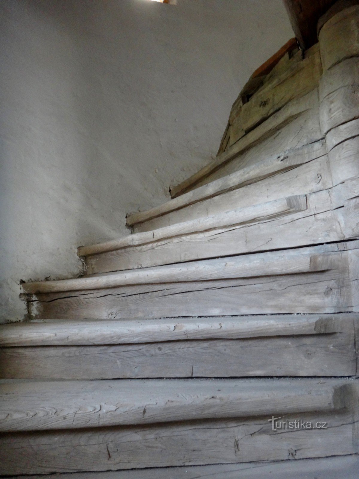 escaleras de madera