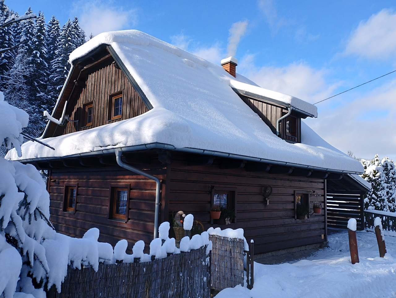 Dřevěnica Javorník u ski areálu Kyčerka