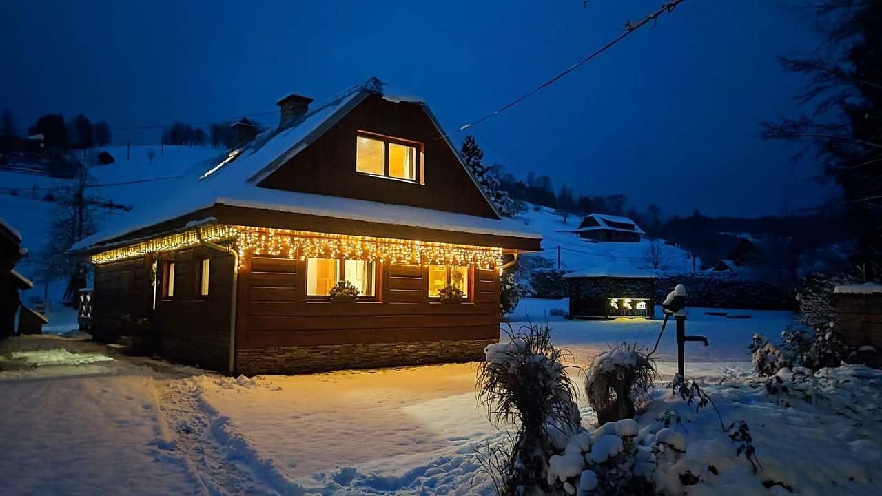 Dřevěnice pohled od cesty