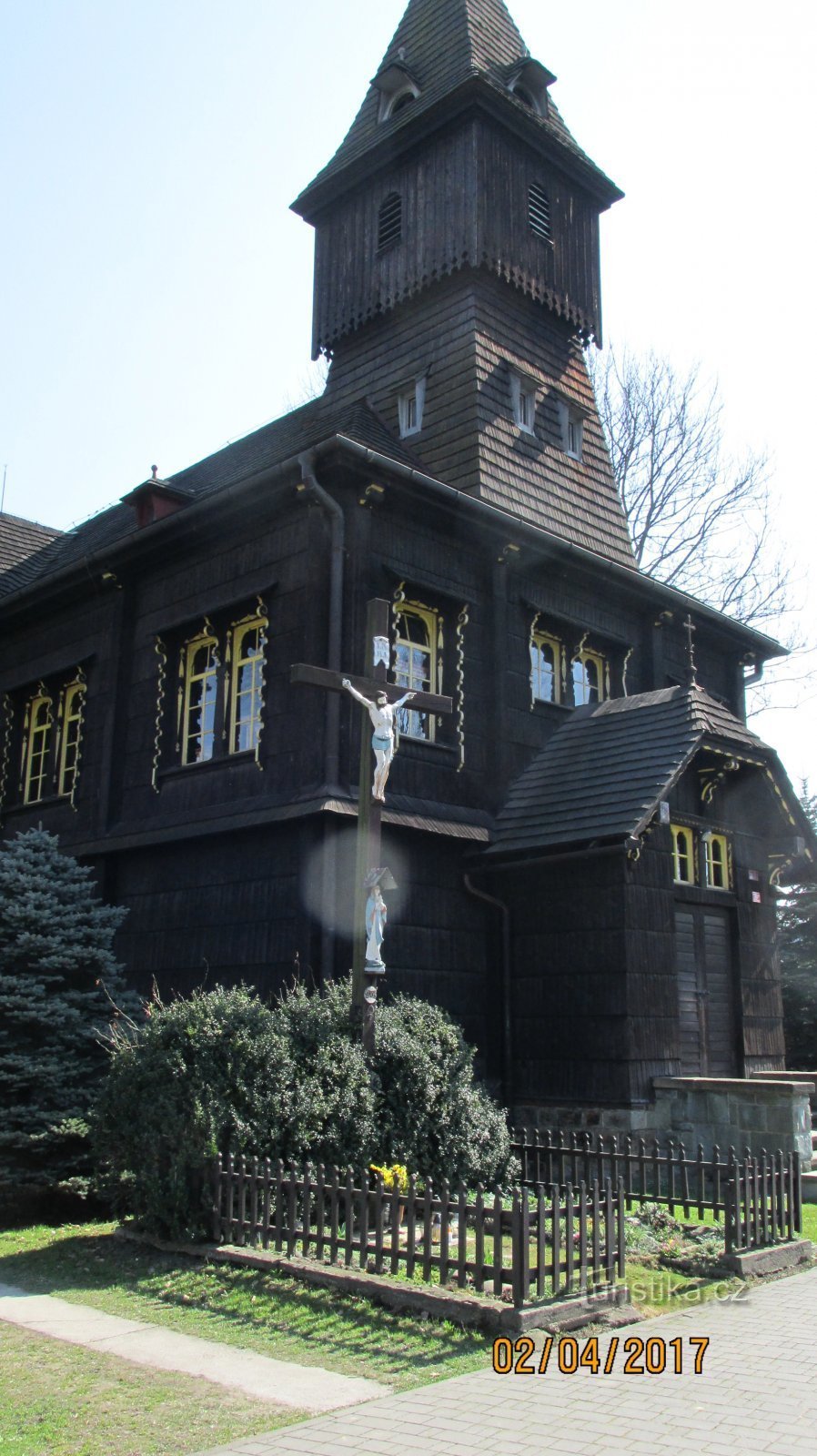 Houten kerk van de Verheffing van het Heilig Kruis, Bystřice nad Olší