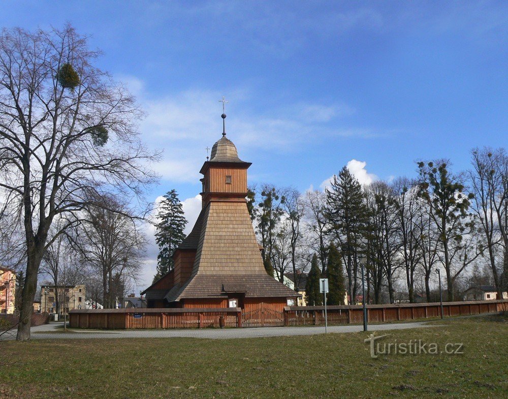 Holzkirche St. Katharina in Ostrava - Hrabové - Blick vom Radweg