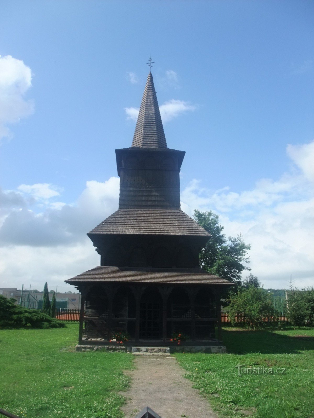 Dřevěný kostel v Dobříkově