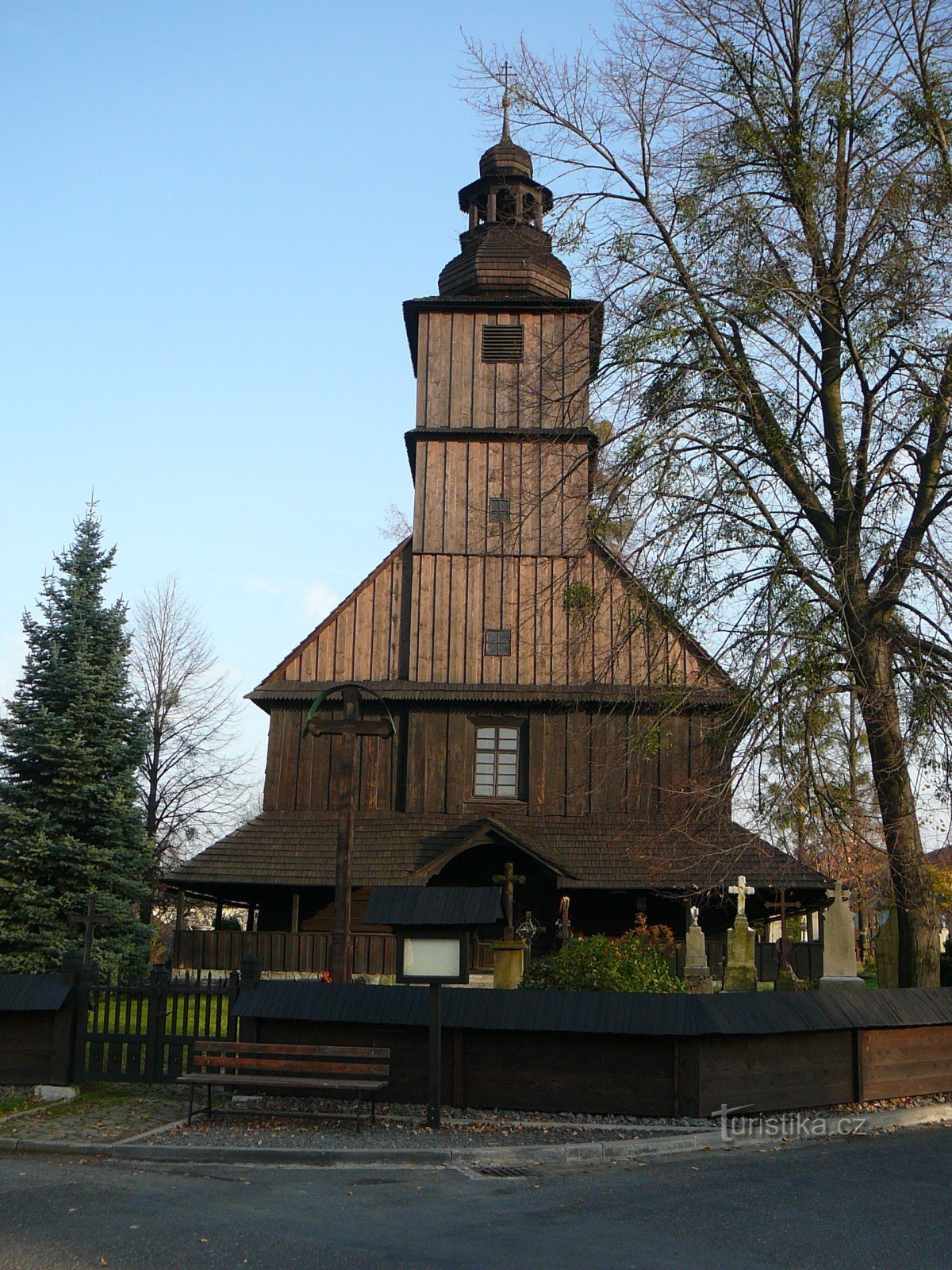 kaikkien pyhien puinen kirkko Sedlištěssä