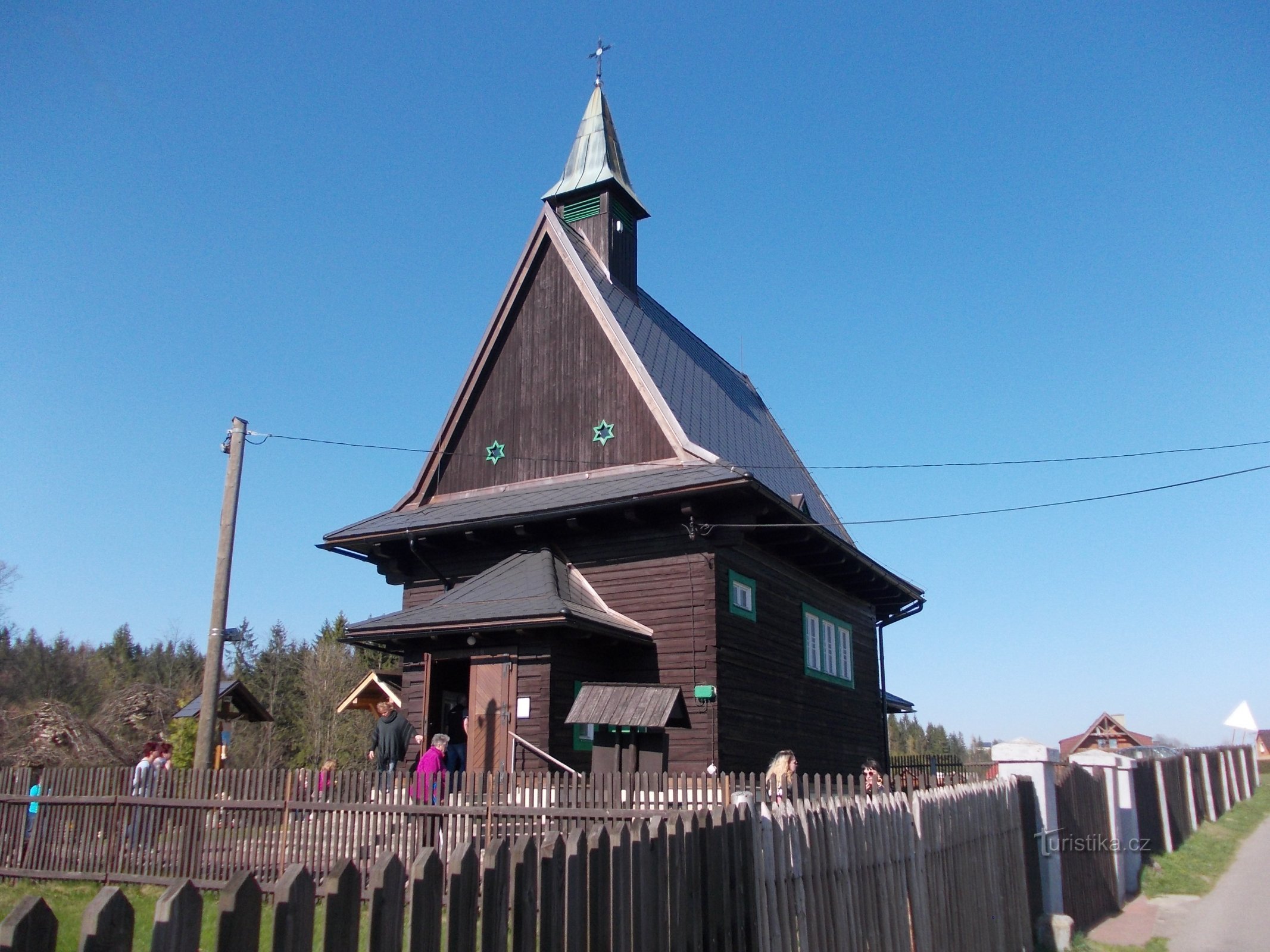 drevený kostolík sv. Cyrila a Metoda