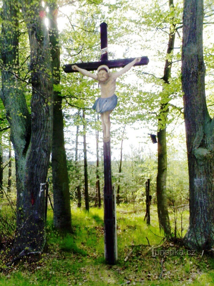 Holzkreuz am marokkanischen Haus