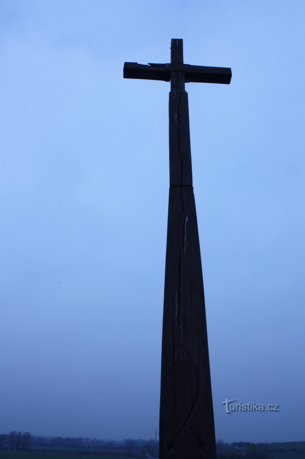 Lesen križ na poljih blizu Měrovice nad Hanou