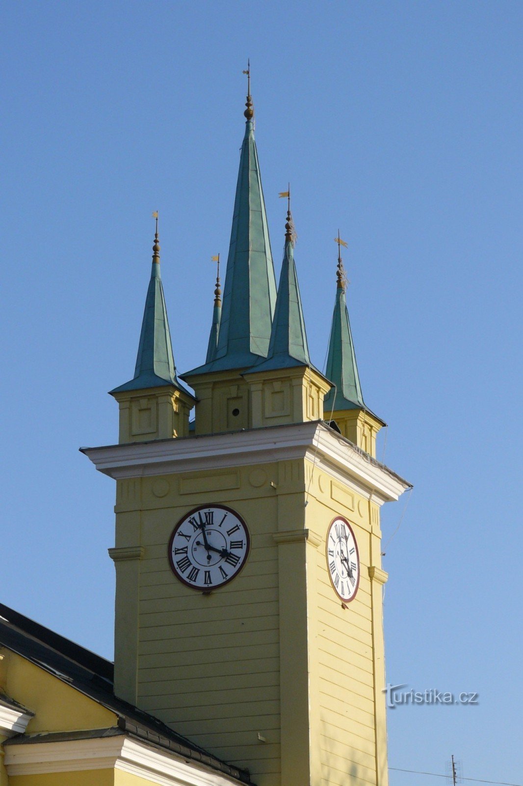 Drevohice: Ayuntamiento en la plaza