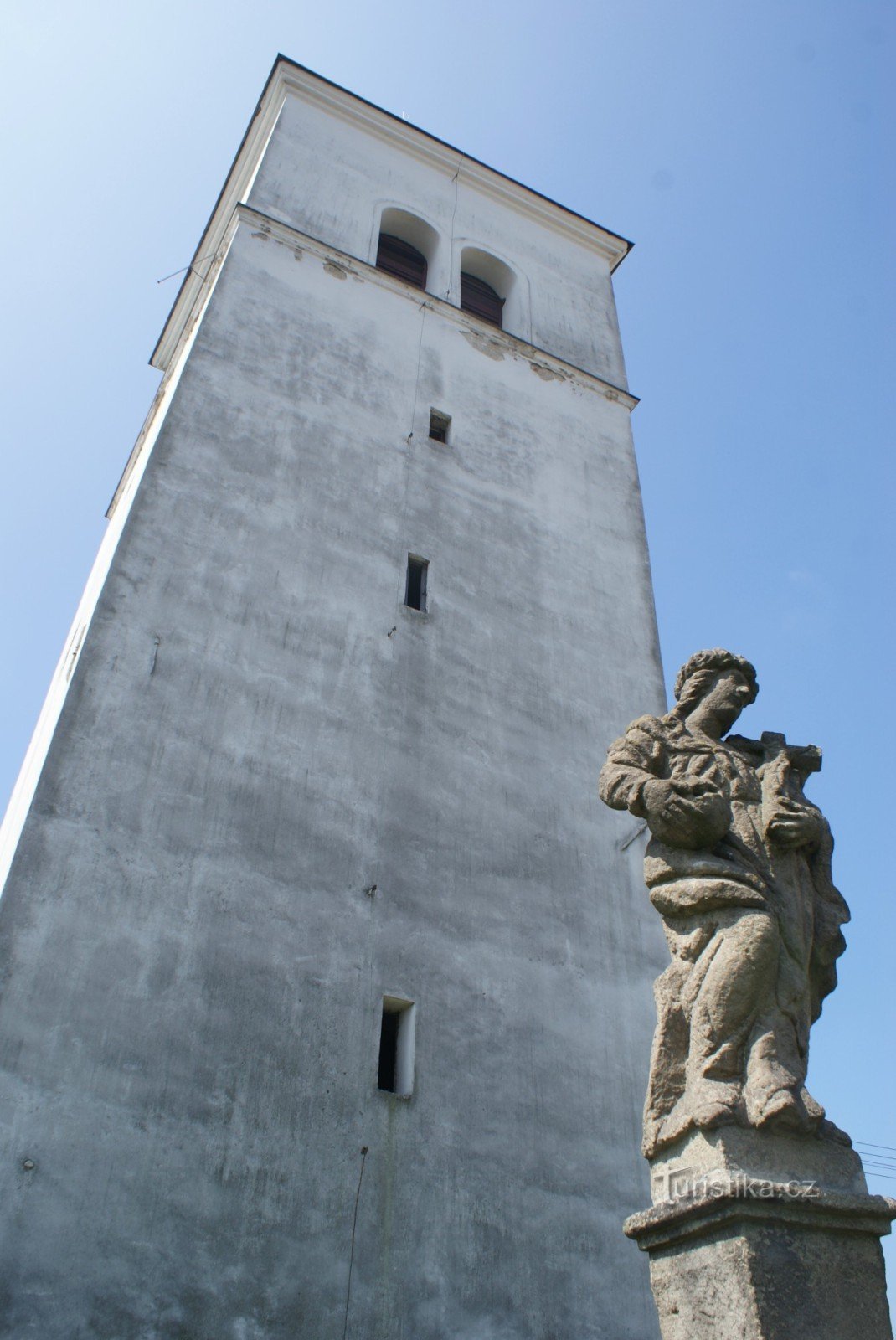 Hölzernes Gasthaus - Renaissanceglockenturm