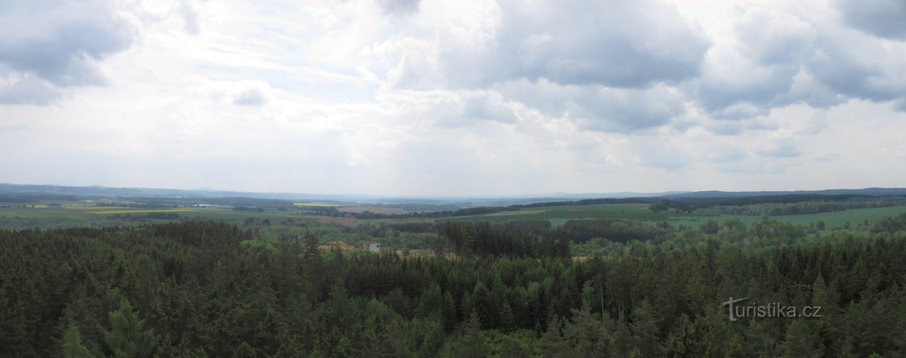 Drmoul - landsbyens historie, hvor det jødiske mindretal også boede, Manská razhledna og uddannelsesstier