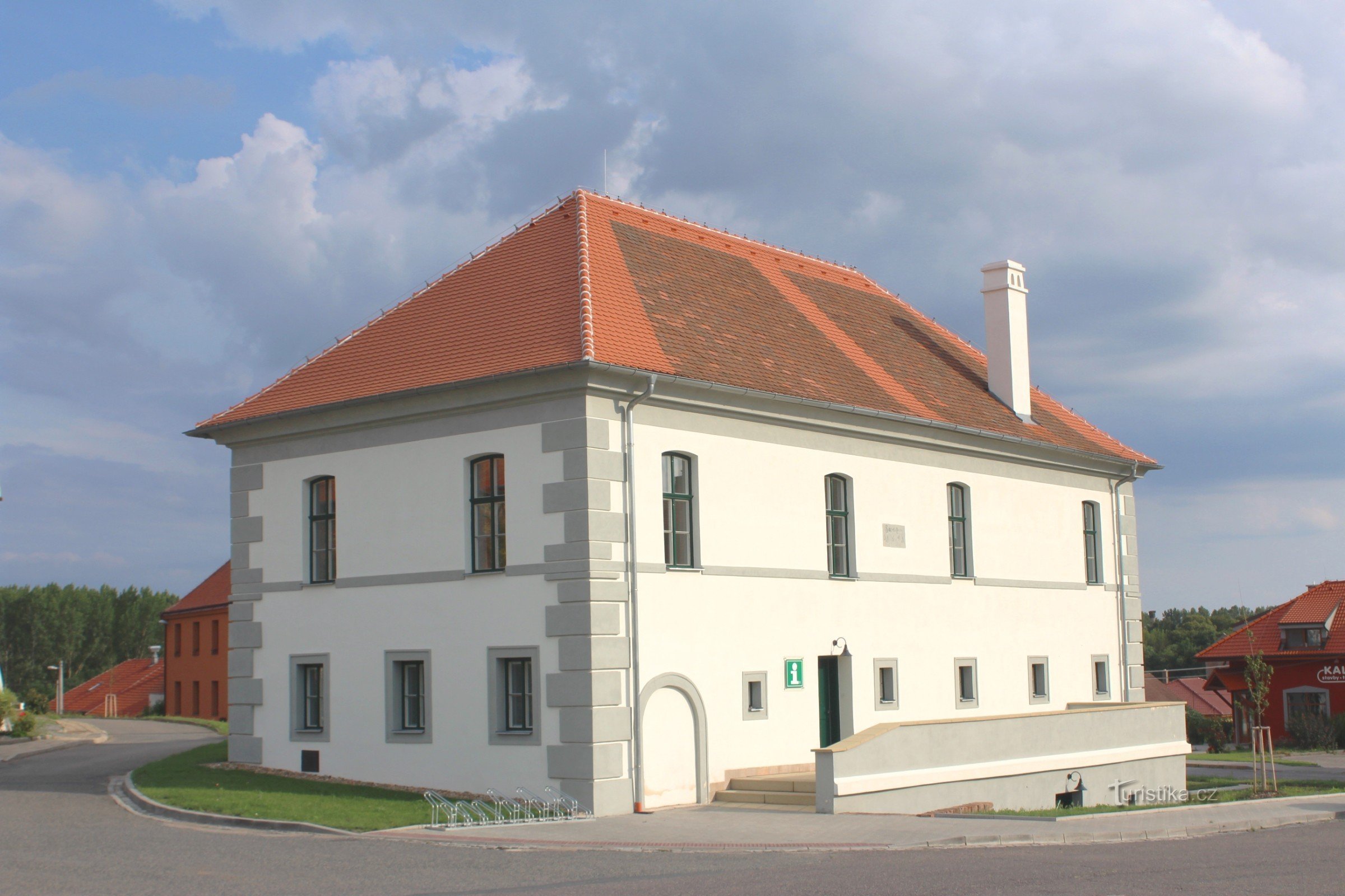 Drnholec - A fachada da Câmara Municipal