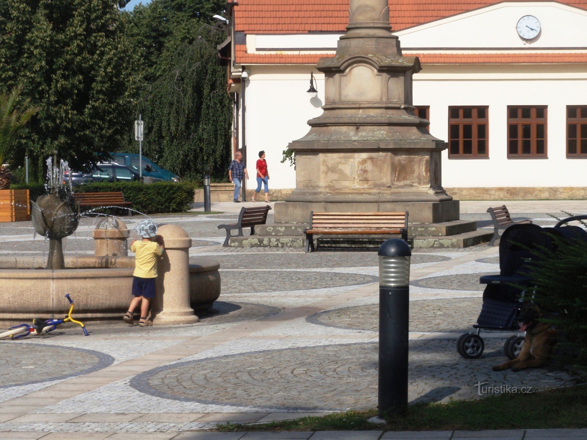 Små monumenter i byen Buchlovic
