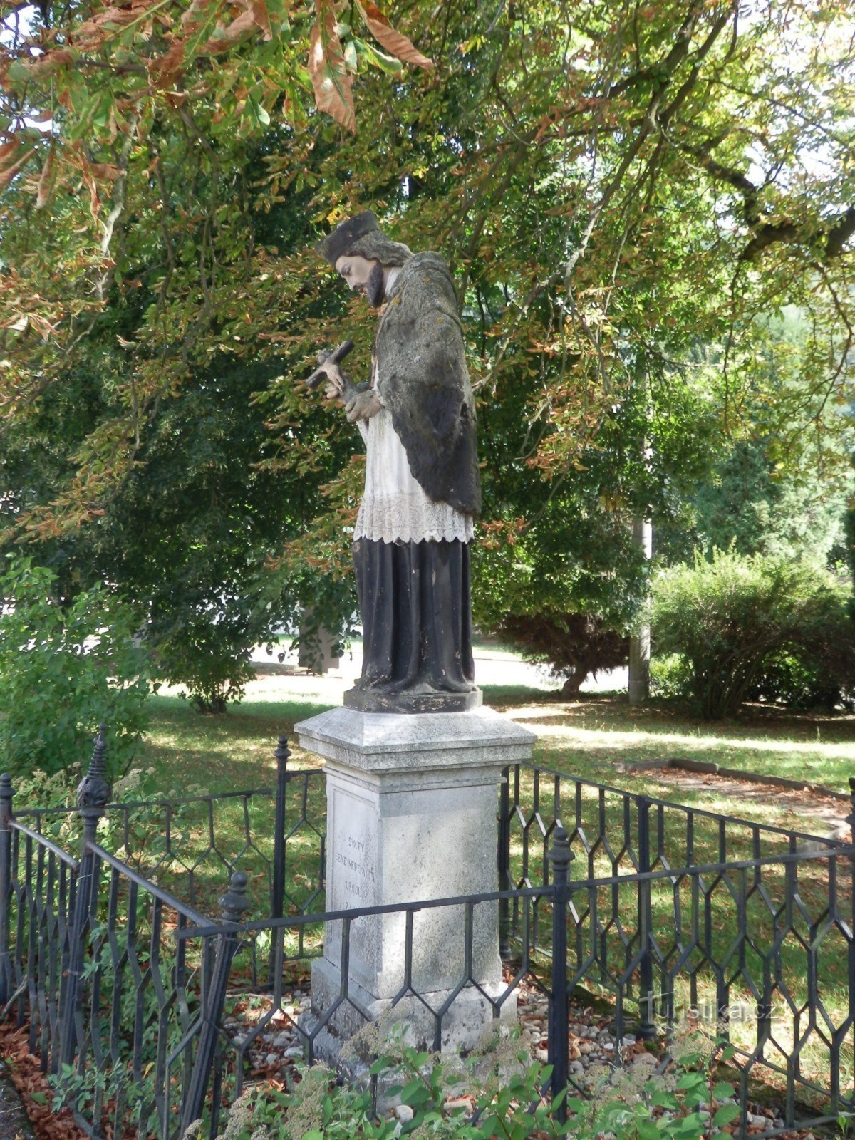 Små monumenter i landsbyen Štěpánov nad Svratkou