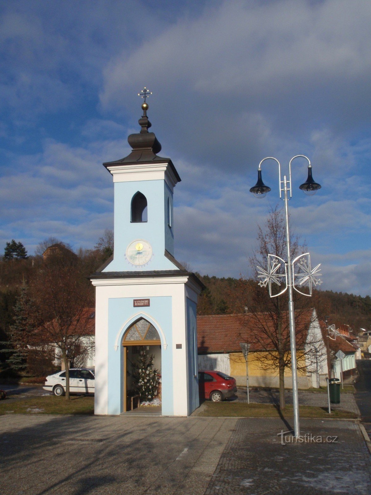 Pequenos monumentos em Horákov