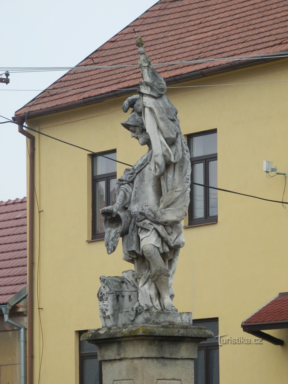 Pequeños monumentos en Nové Hvězdlice