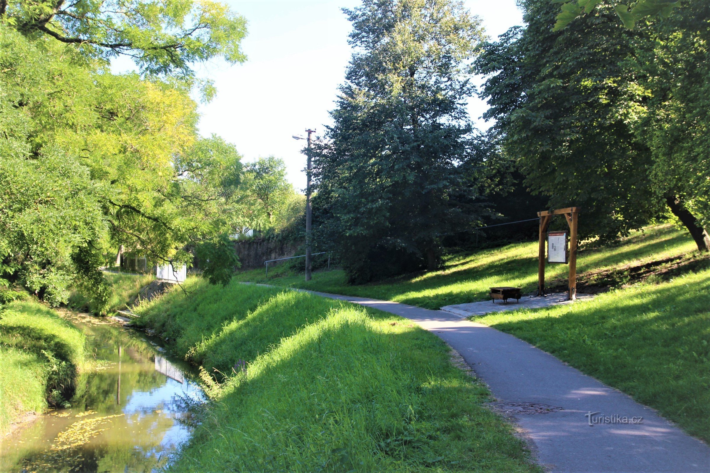 The second stop of the educational trail is on the way in the Rakovec river valley