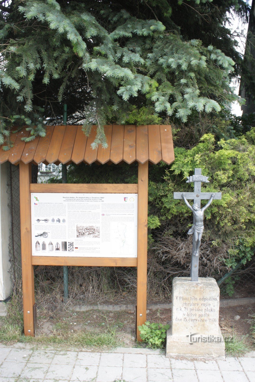 El segundo páramo del sendero natural, calle Olomoucká, cerca de la empresa agrícola