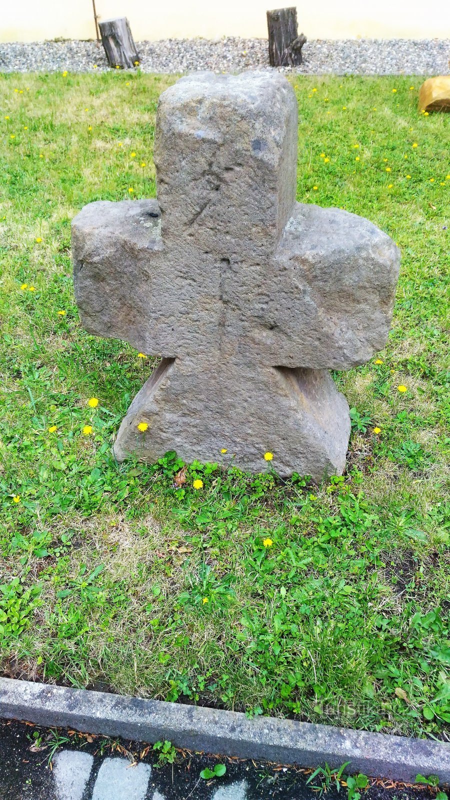 La segunda cruz de reconciliación en Děčín.