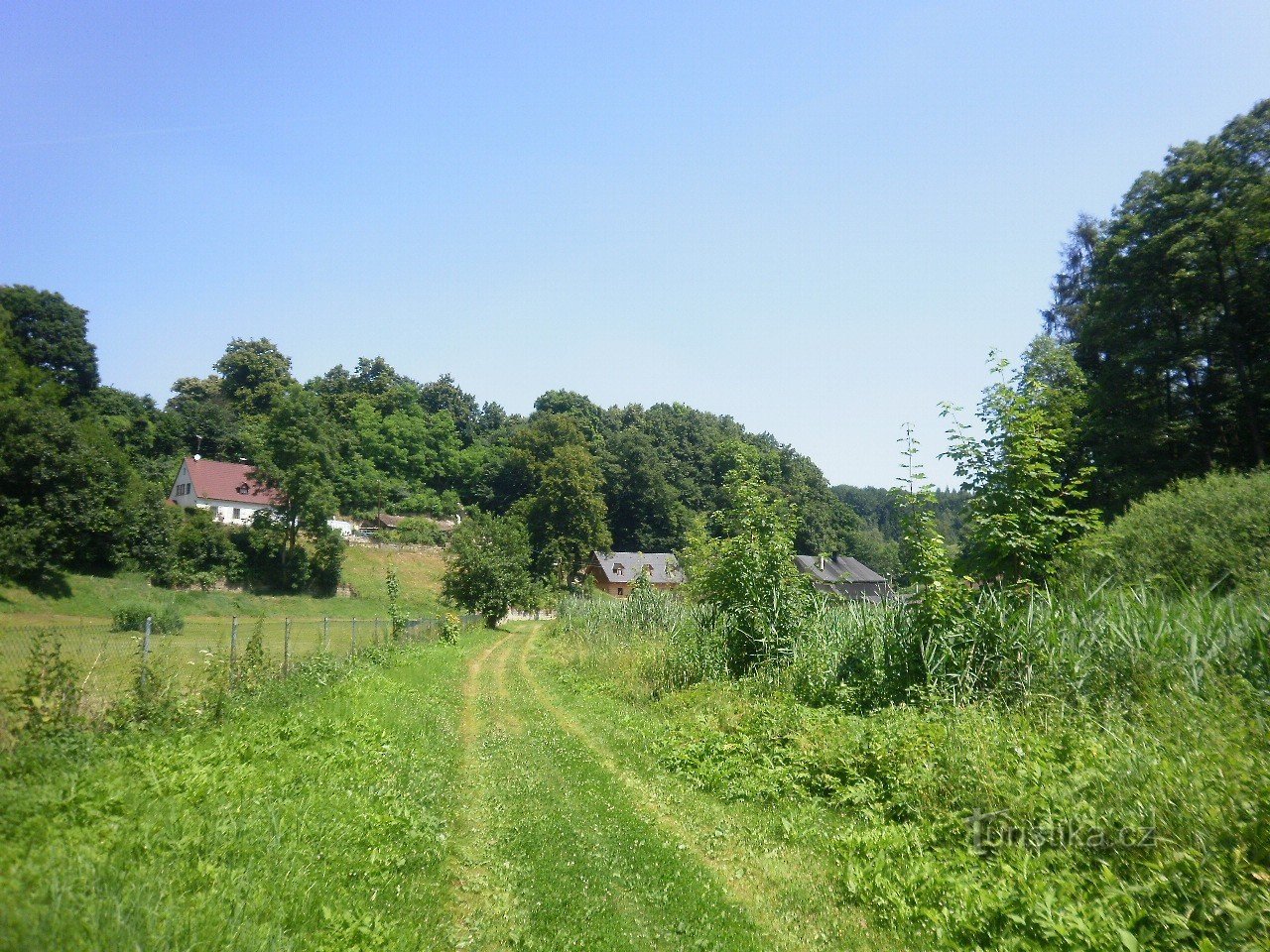 Dubá - Starý Bernštejn - Jestřebí - Zahrádky