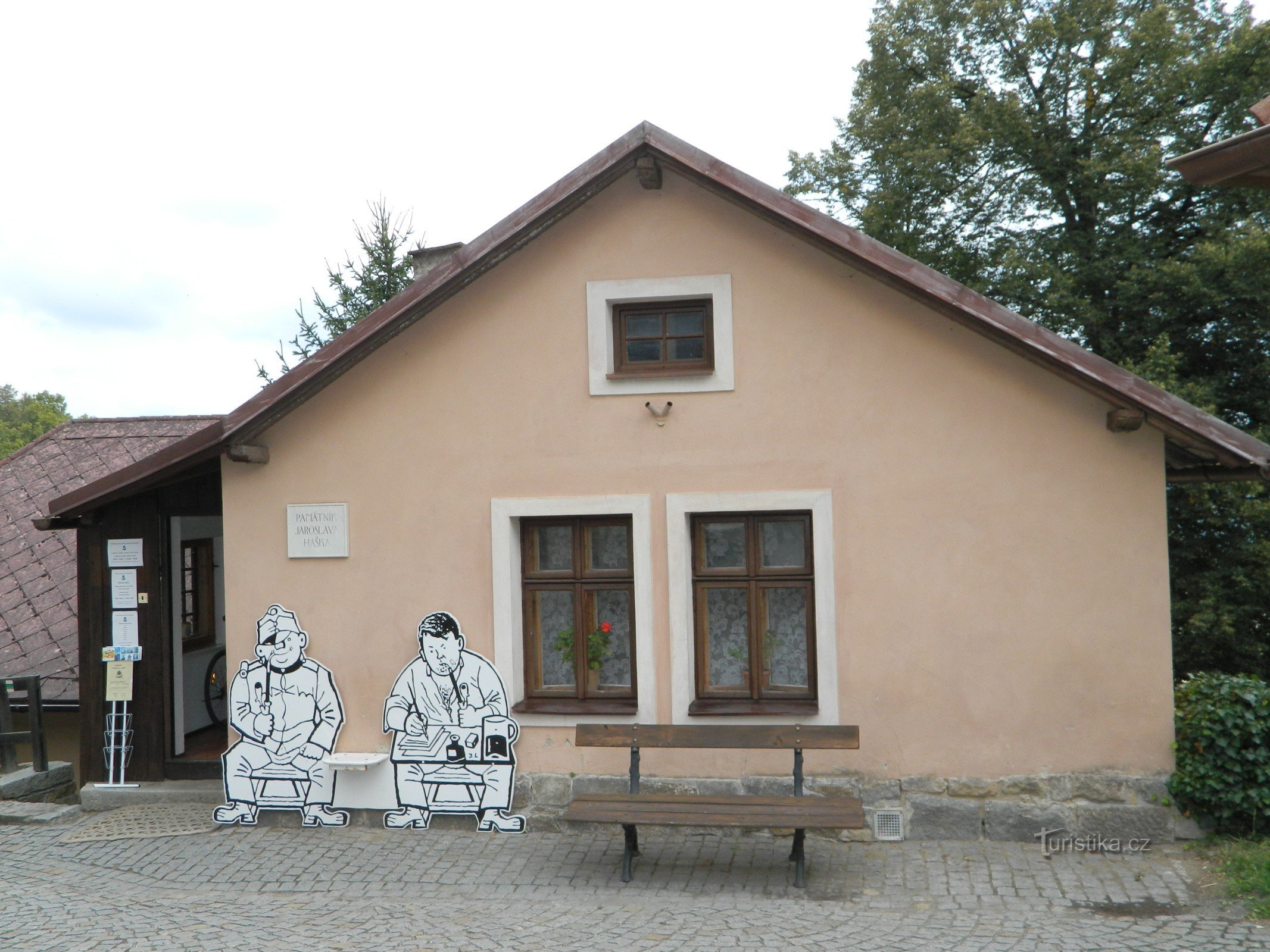 Hus och minnesmärke över Jaroslav Hašek