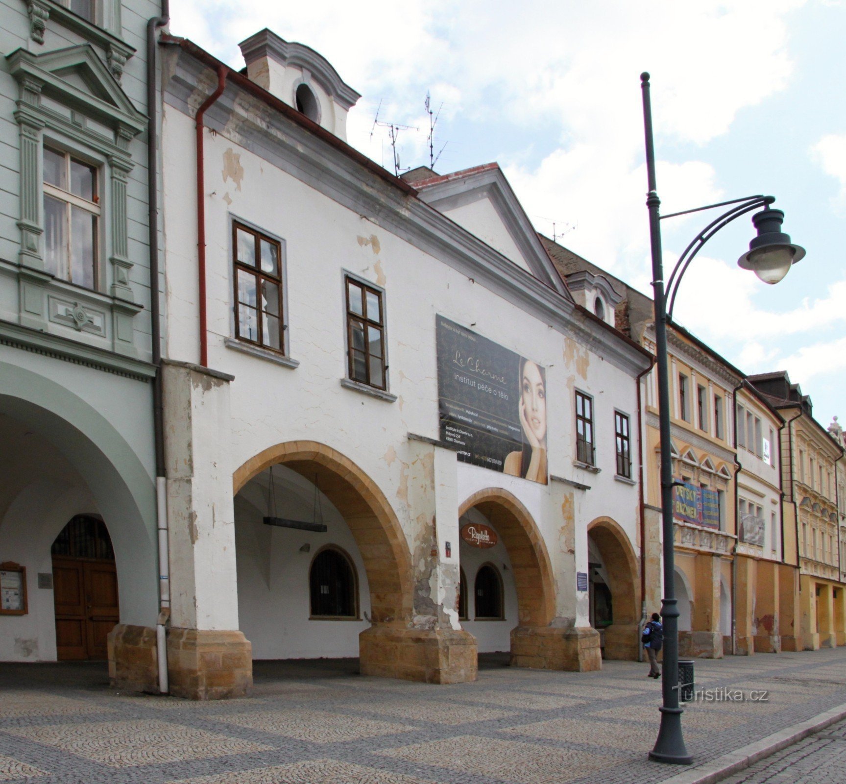 Haus Nr. 9, Chomutov-Platz 1. Mai