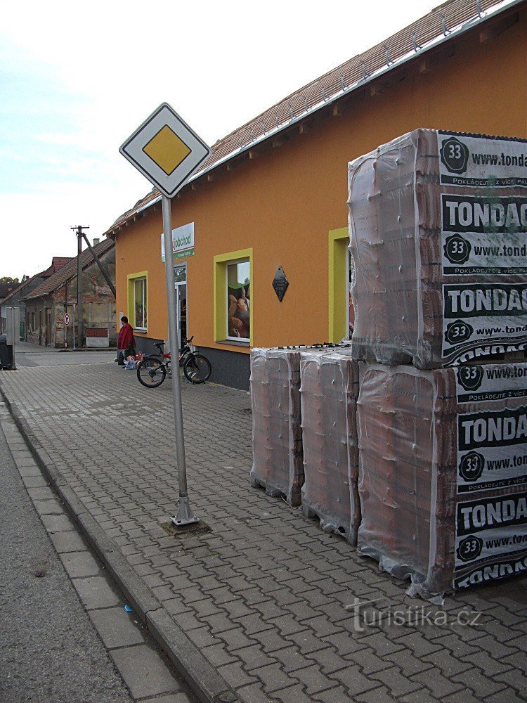 Das Haus mit der Gedenktafel von Tomáš Svoboda