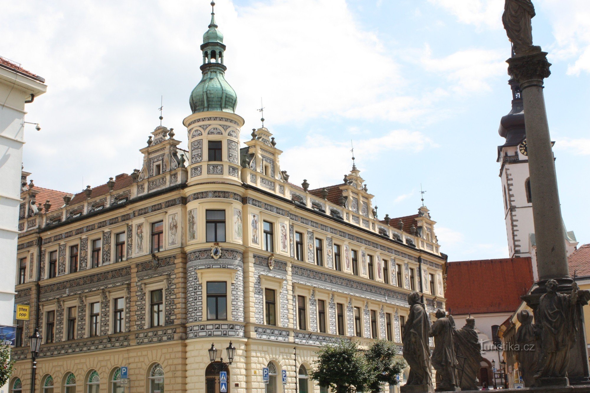 Ein nach Plänen von Alš dekoriertes Haus