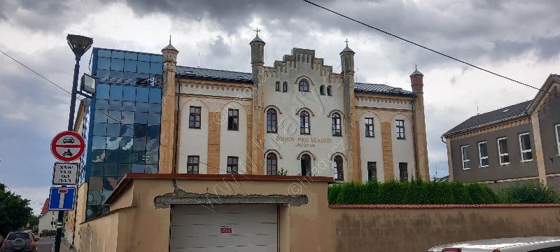 dům sv. Hedviky chudých školských sester Naší Paní