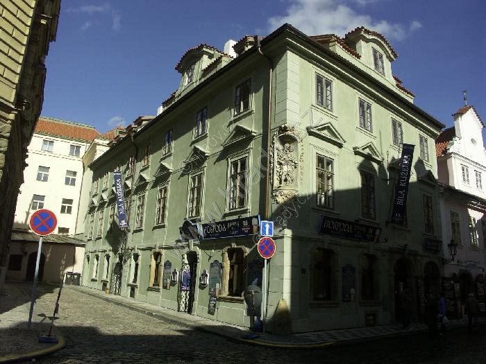 dům U bílé kuželky