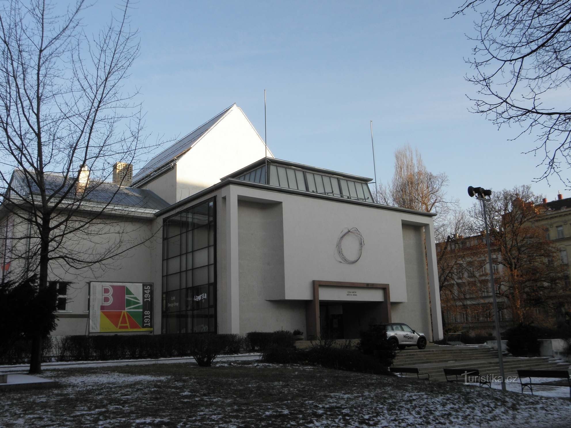 House of Art of the City of Brno - February 10.2.2012, XNUMX