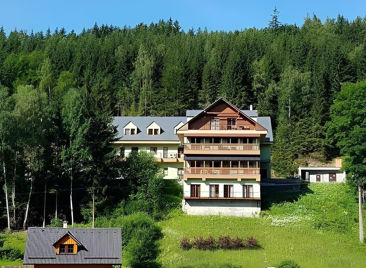 Dům ve kterém se Apartmán Orbit Karlov pod Pradědem nachází