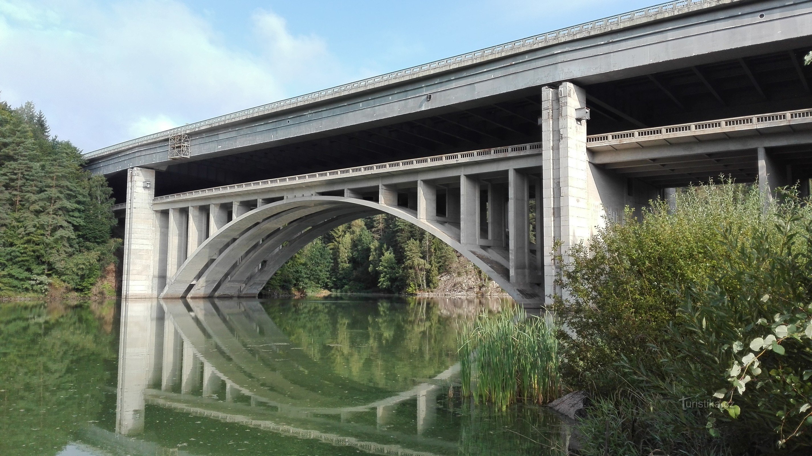 Doppelbrücke bei Píště.