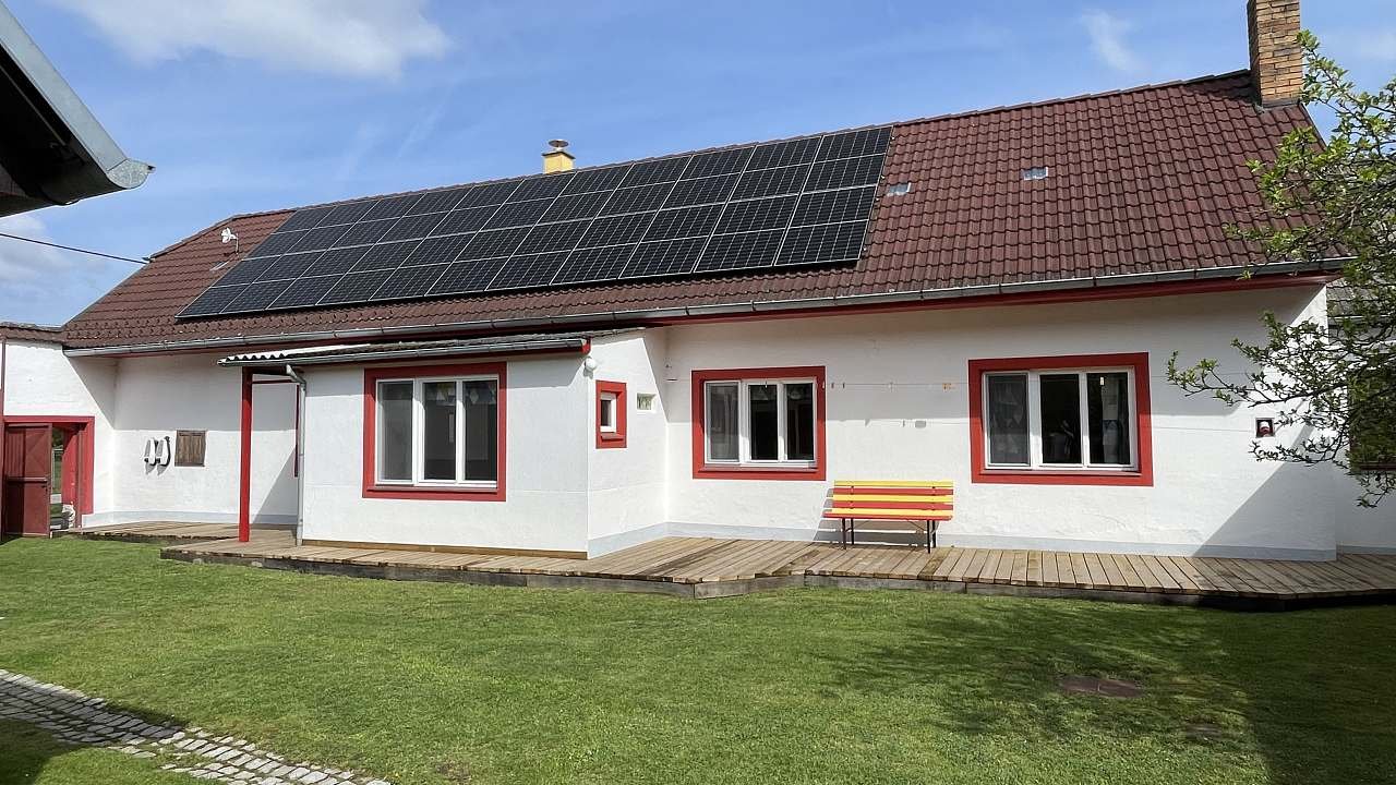 dvůr