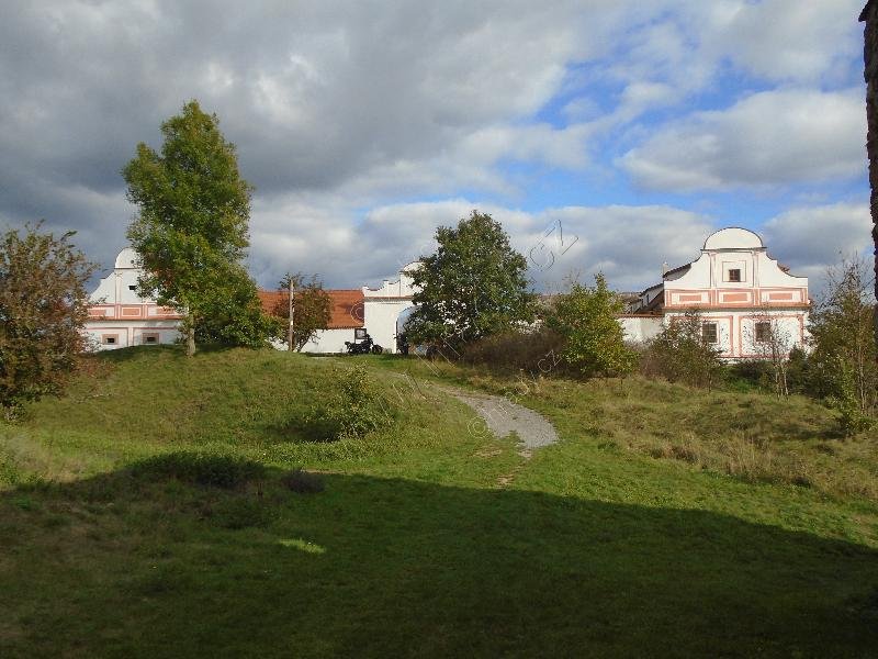 dvůr Borotín
