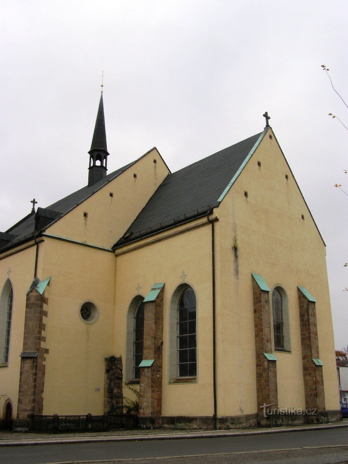 Dvur Králové - Kyrkan St. Johannes Döparen