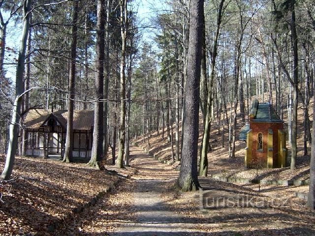 Ecce 3: De Ecce homo-kapel is uit 1900. De beroemde excursieplaats bevindt zich op