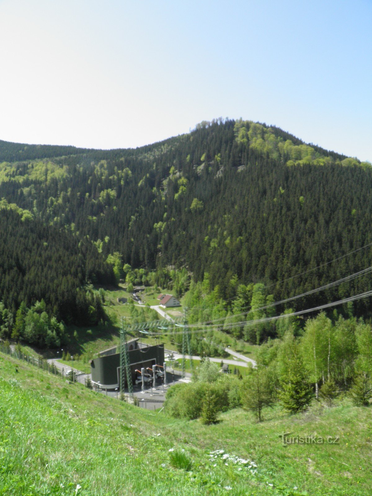 Kraftverk under nedre reservoaren.