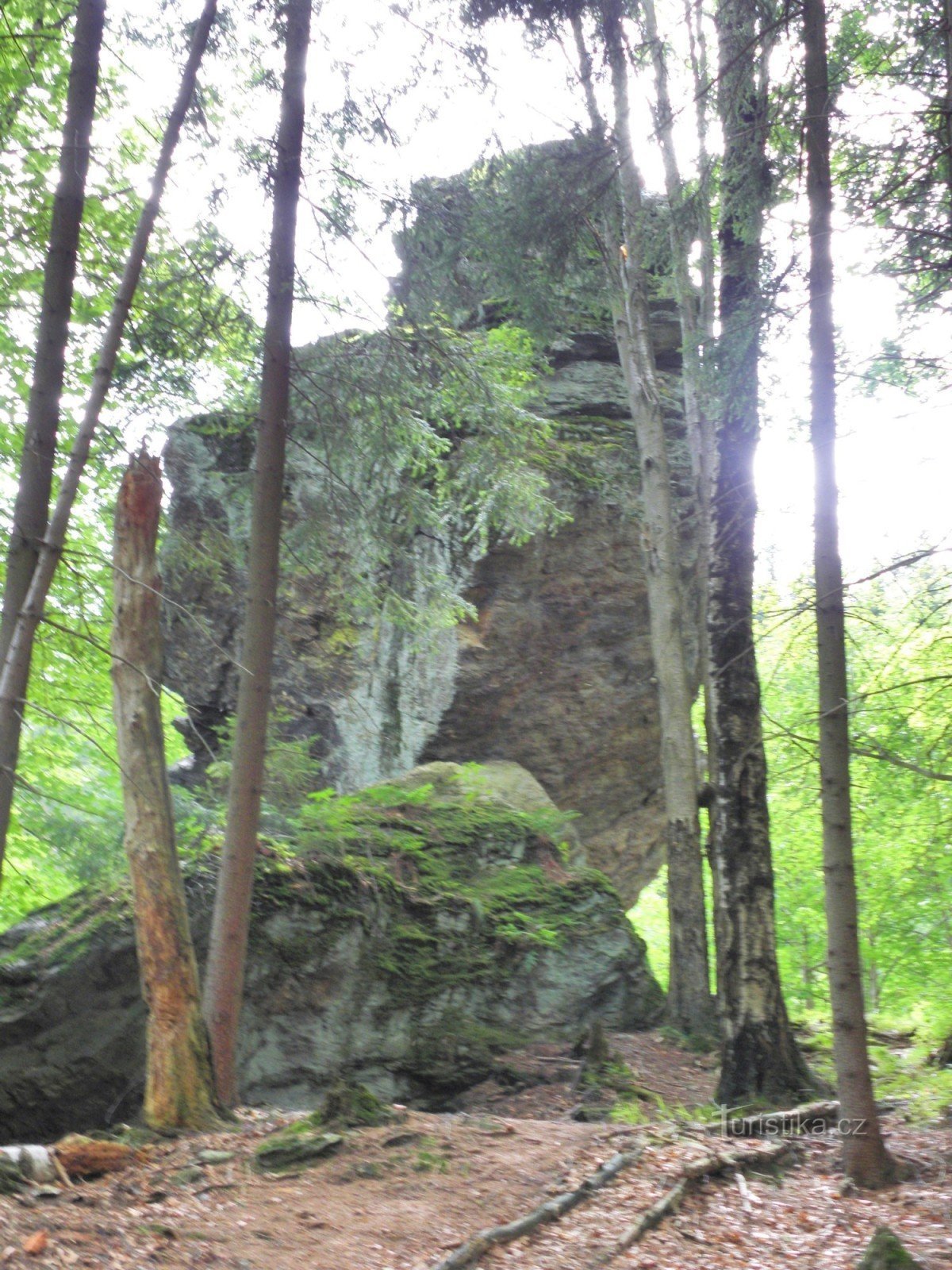 La roca de Emina de V