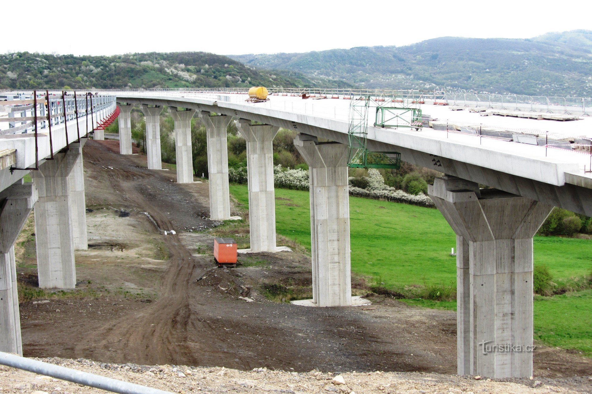 Nadvožnjak Praćkoviće