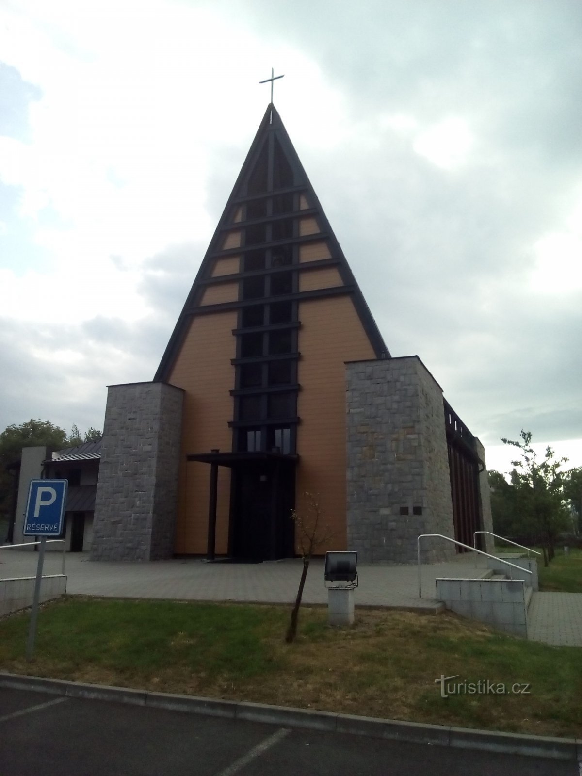 Evangelisk kyrka i Písek nära Jablunkov