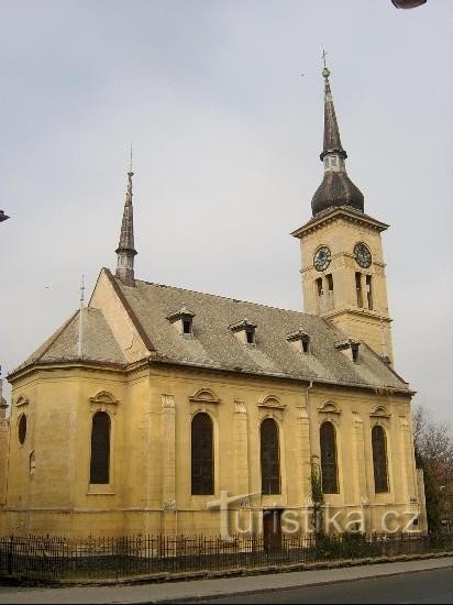 Evangelička crkva u Žatcu: U drugoj polovici 19. stoljeća Žatec počinje rasti