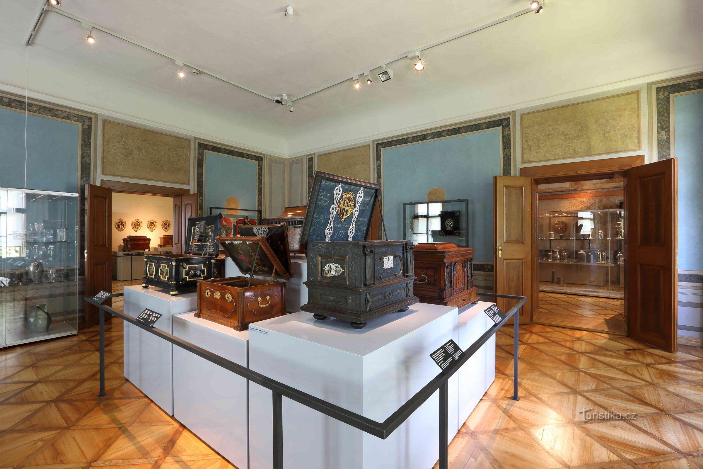 Expoziție Meșteșuguri în ordine în zona Castelului Ctěnice