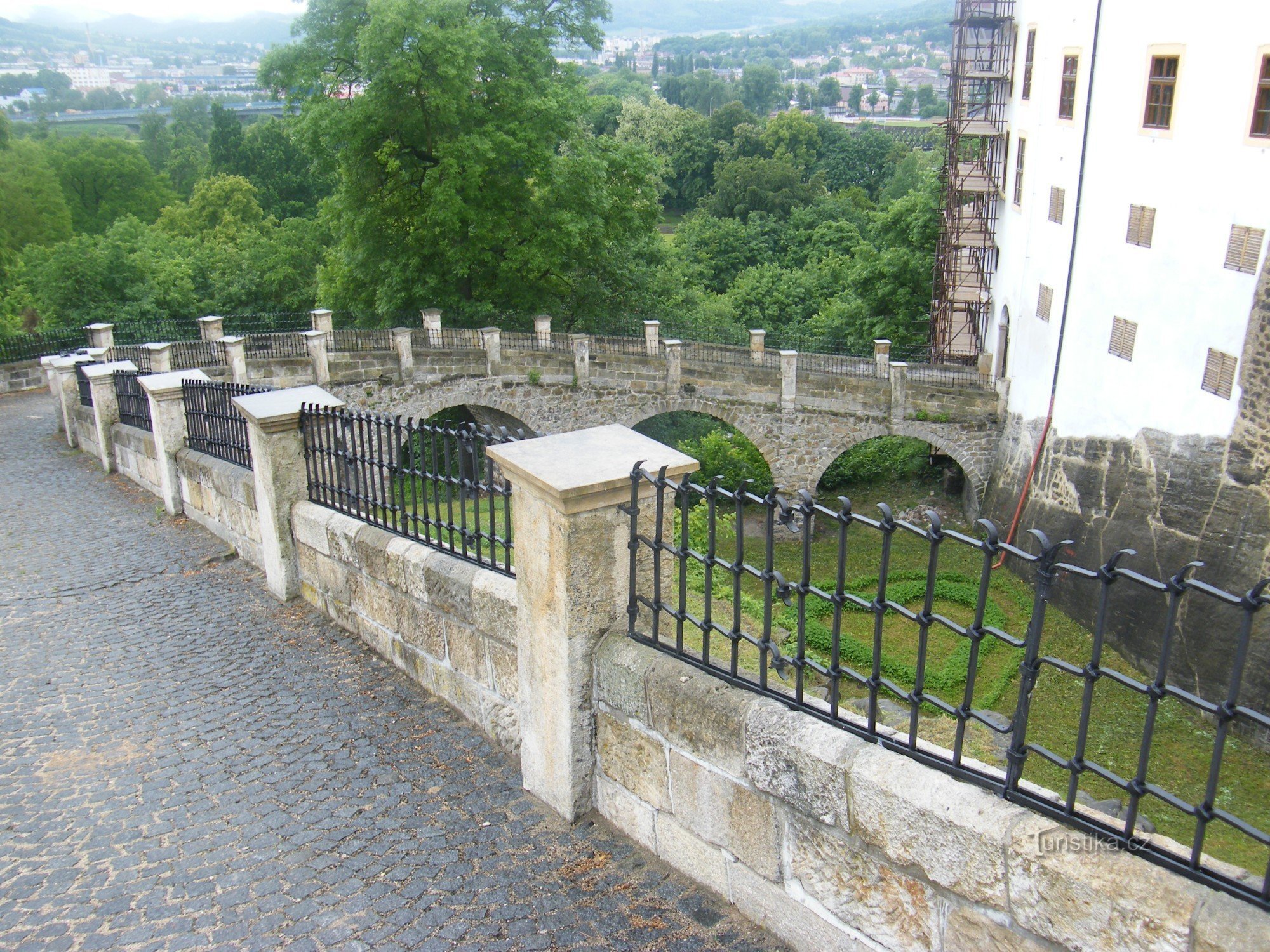 exteriores do Castelo de Déčín