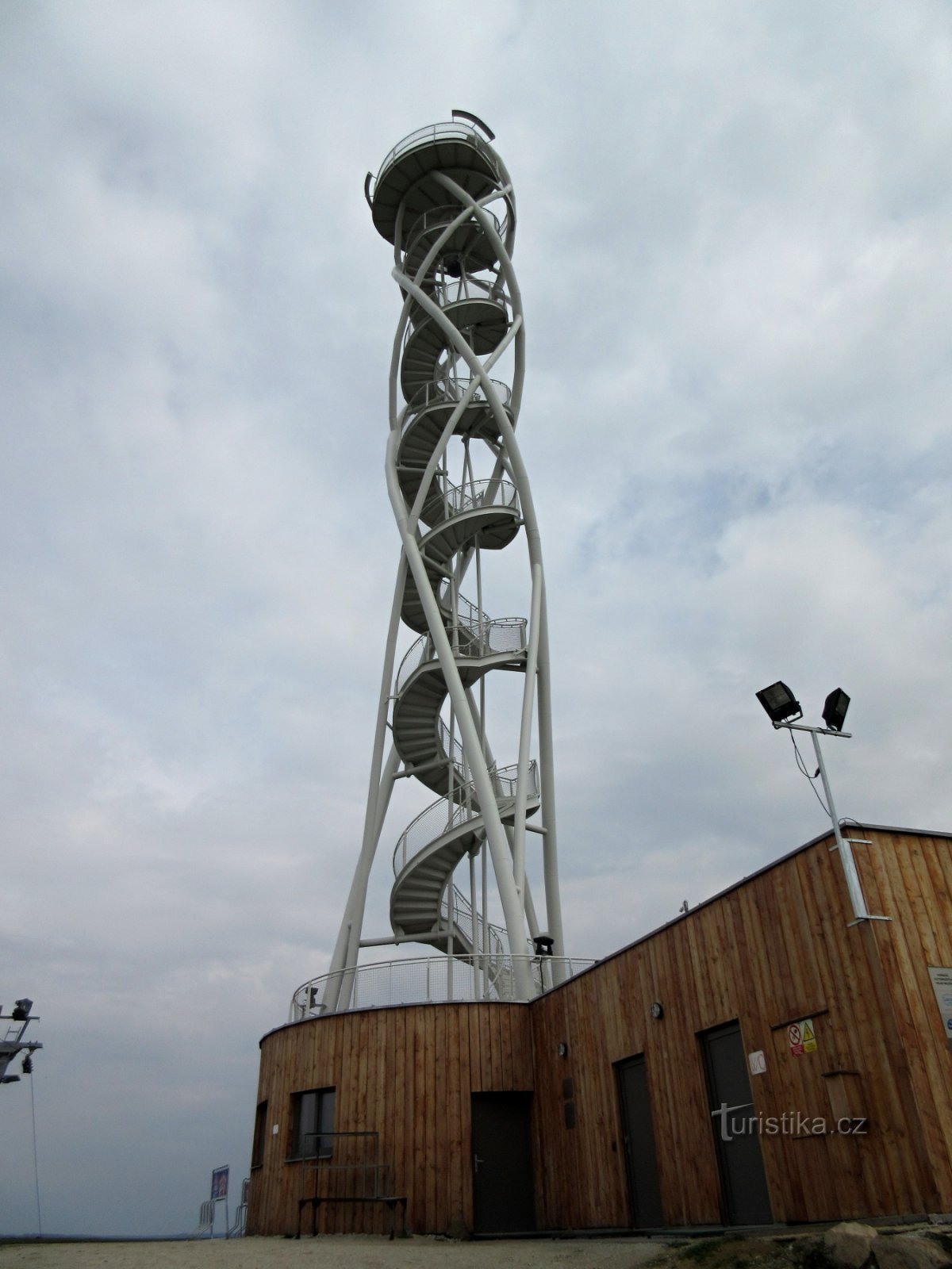 Fajtův kopec - torre de observação e área de esqui