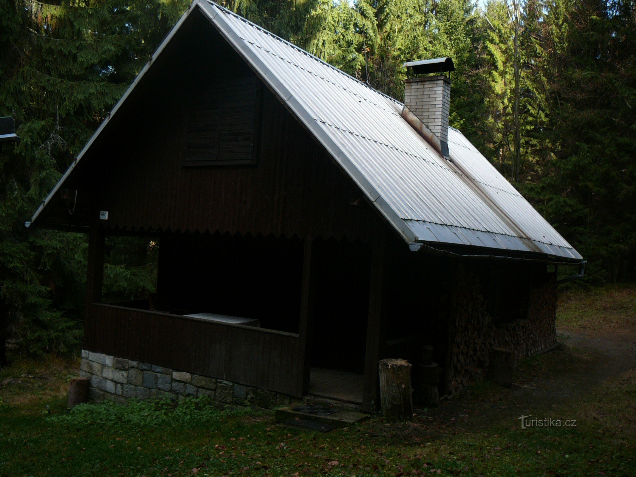 Faldyn's cabin