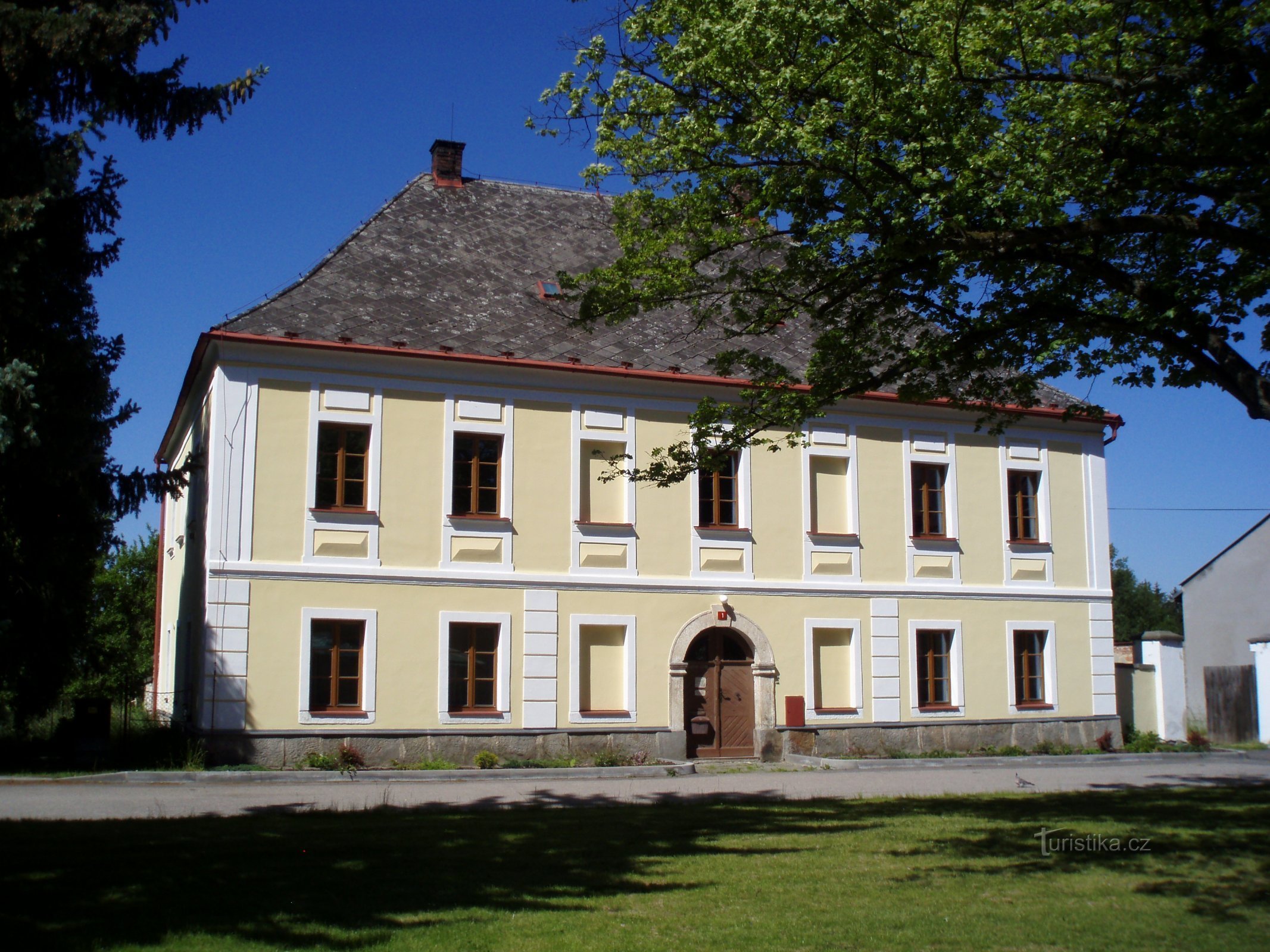 Casa parroquial (Hořičky, 26.5.2011/XNUMX/XNUMX)