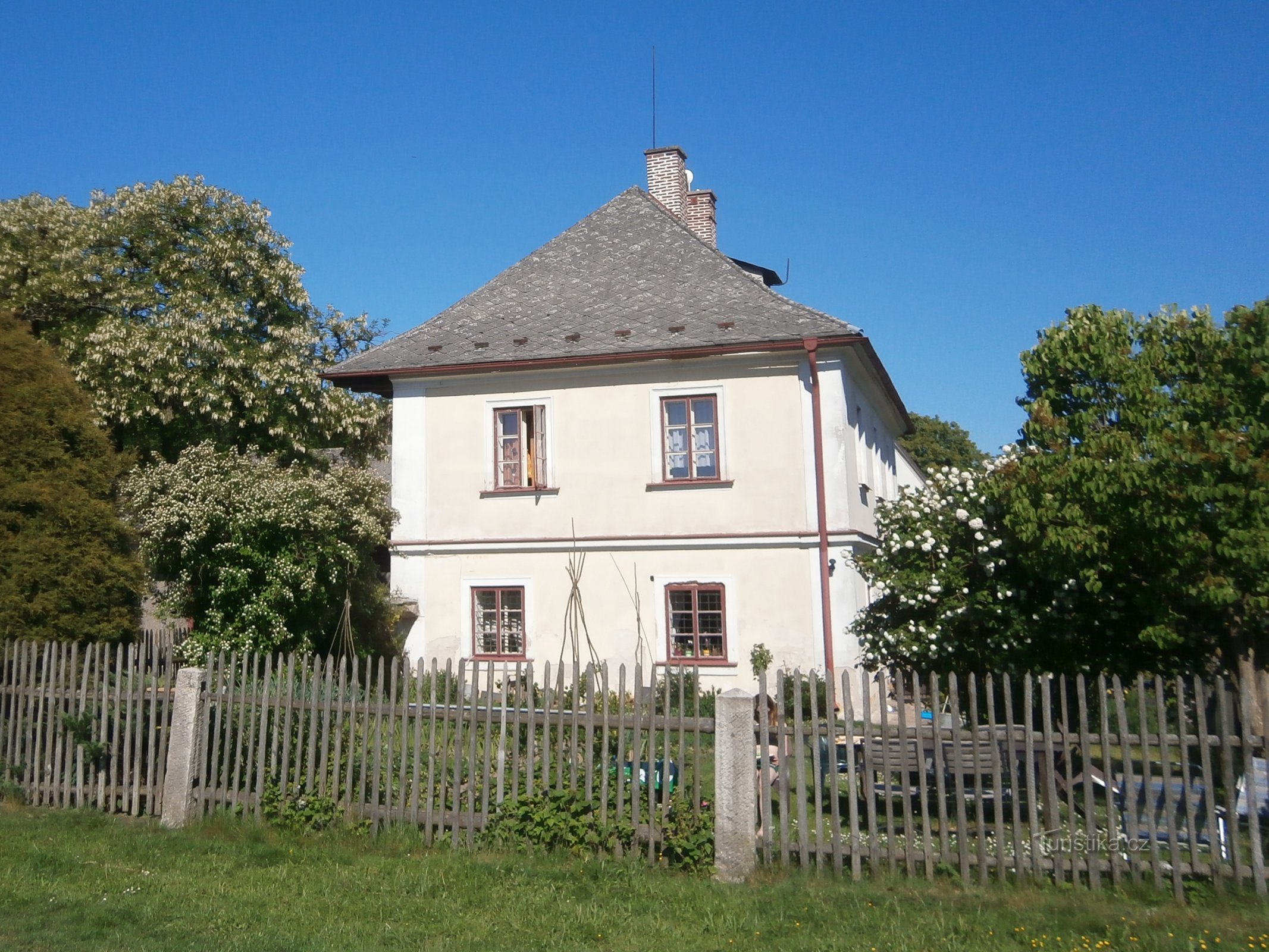 Pfarrhaus in Boušín (Slatina nad Úpou)