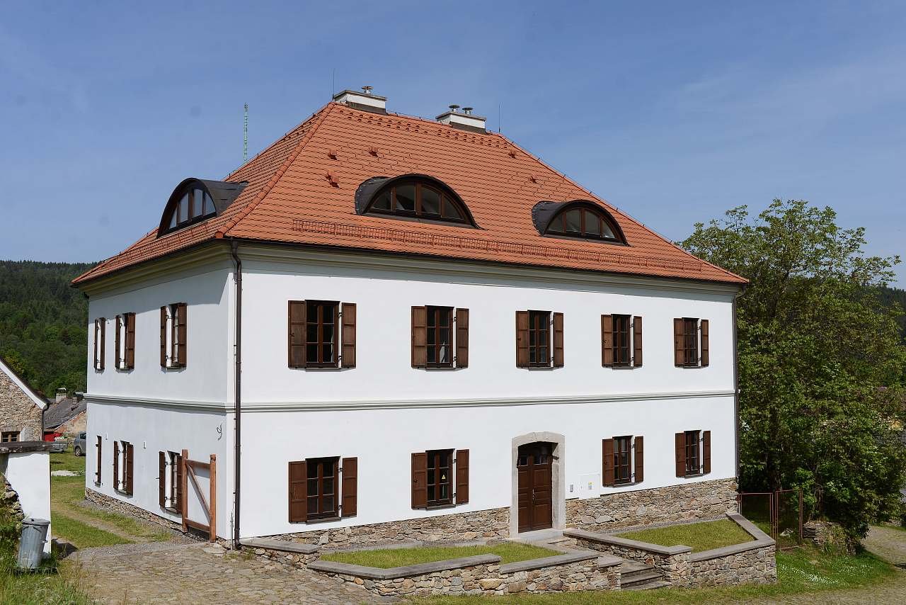 Fara Rejštejn, închiriere de vilă sau camere separate în Rejštejn