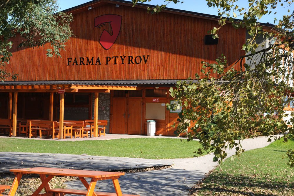 Ptýrov farm