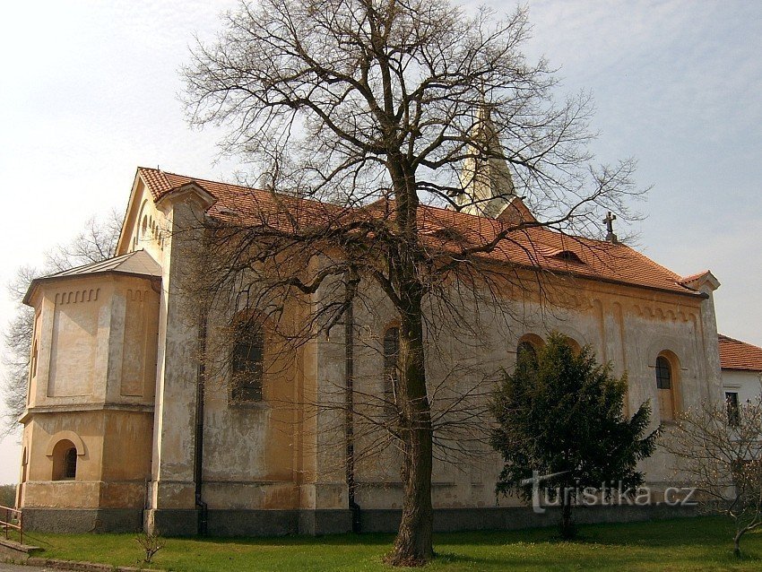 Sognekirken St. Peter og Paul - Zlatníky-Hodkovice