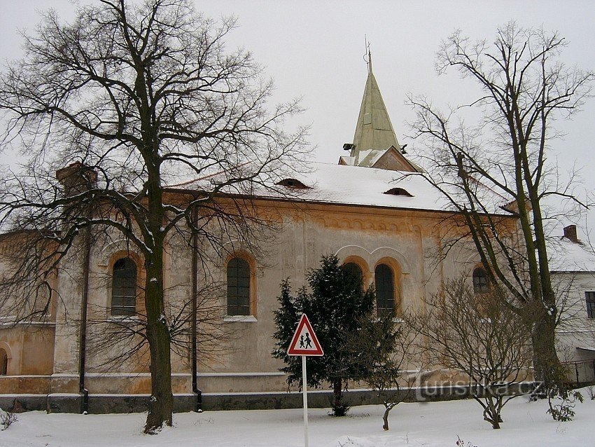 Sognekirken St. Peter og Paul - Zlatníky-Hodkovice